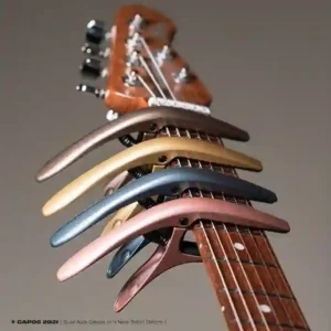 Ernie Ball AXIS CAPO ROSE GOLD SATIN、GOLD SATIN、BLUE STEEL、PEWTER